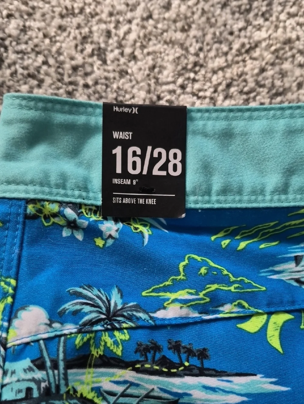 Hurley Neptune Aqua & Blue Island Print Swim Trunks Nwt